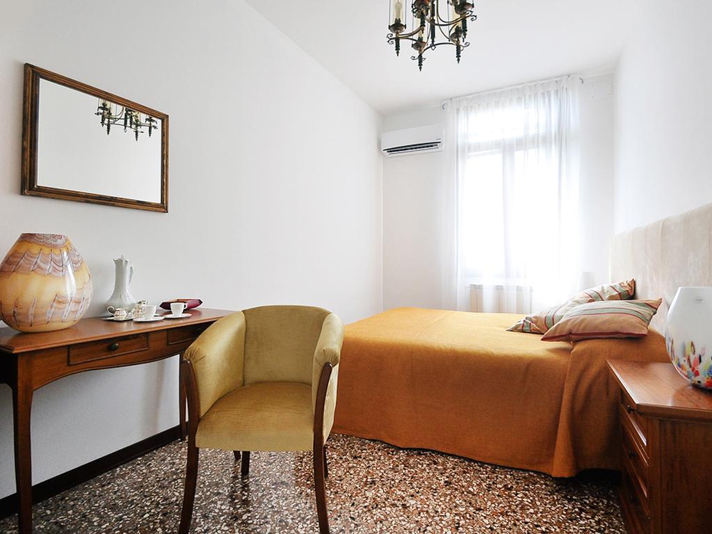 La Casa Del Mercante Veneziano Стая снимка